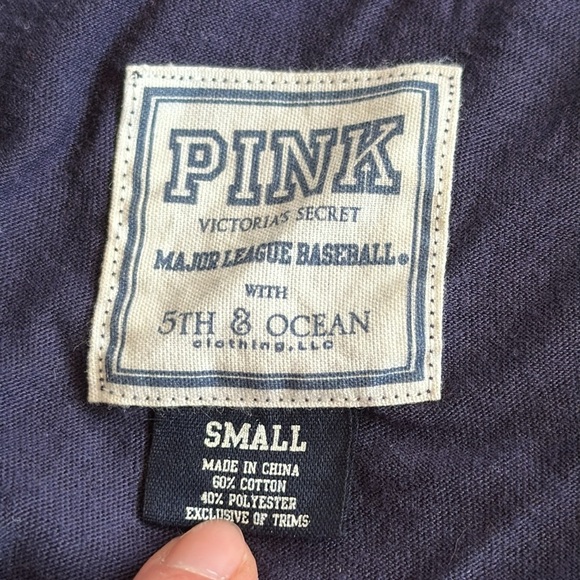 Victoria’s Secret Pink MLB Milwaukee Brewers Blue White Wisconsin 1970 T-Shirt S - Picture 5 of 7